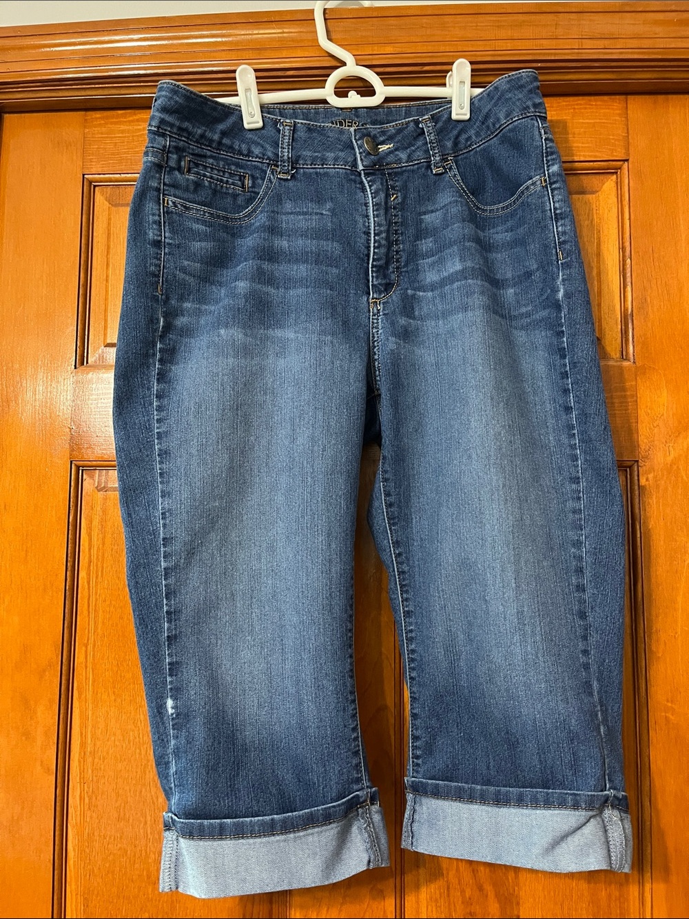 Lee Midwash Blue Cropped Denim Capris